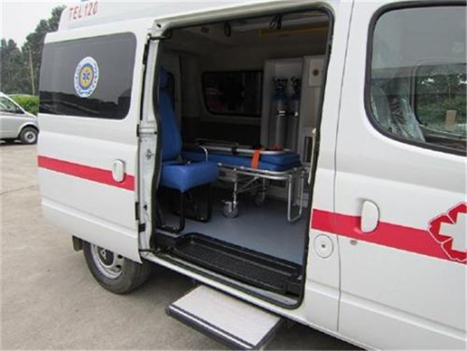 新荣救护车出租服务案例7